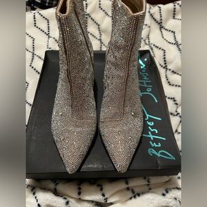Betsey Johnson silver Booties
